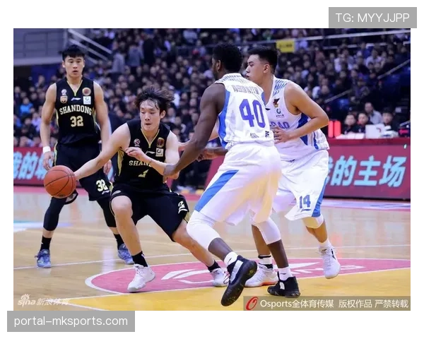 山东迎战青岛齐鲁德比 克里斯42分13篮板创生涯新高